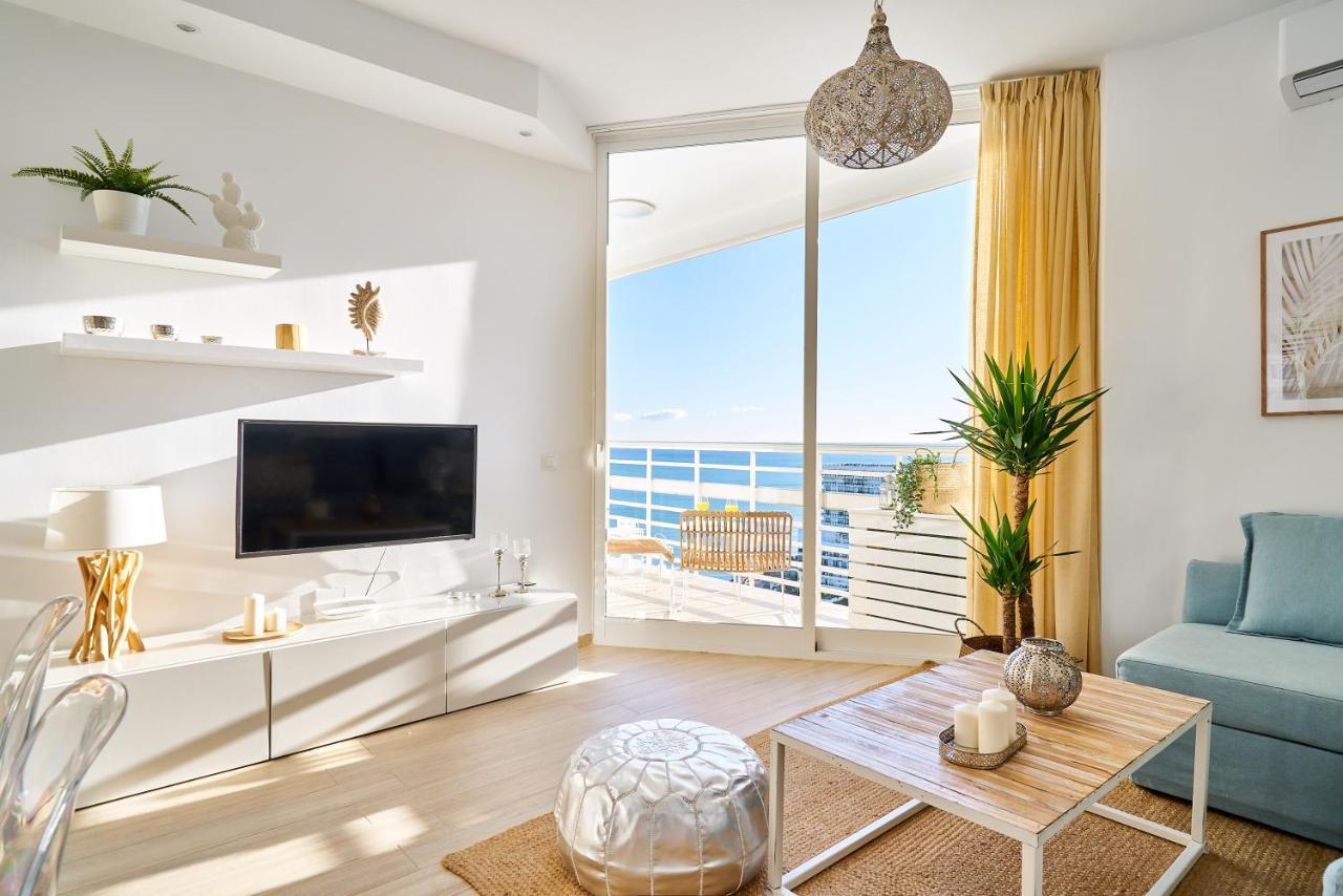 Sunset Beach Charming Apartment With Jacuzzi Torremolinos Dış mekan fotoğraf