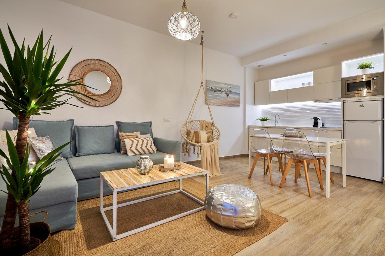 Sunset Beach Charming Apartment With Jacuzzi Torremolinos Dış mekan fotoğraf