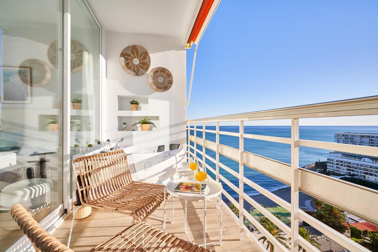 Sunset Beach Charming Apartment With Jacuzzi Torremolinos Dış mekan fotoğraf