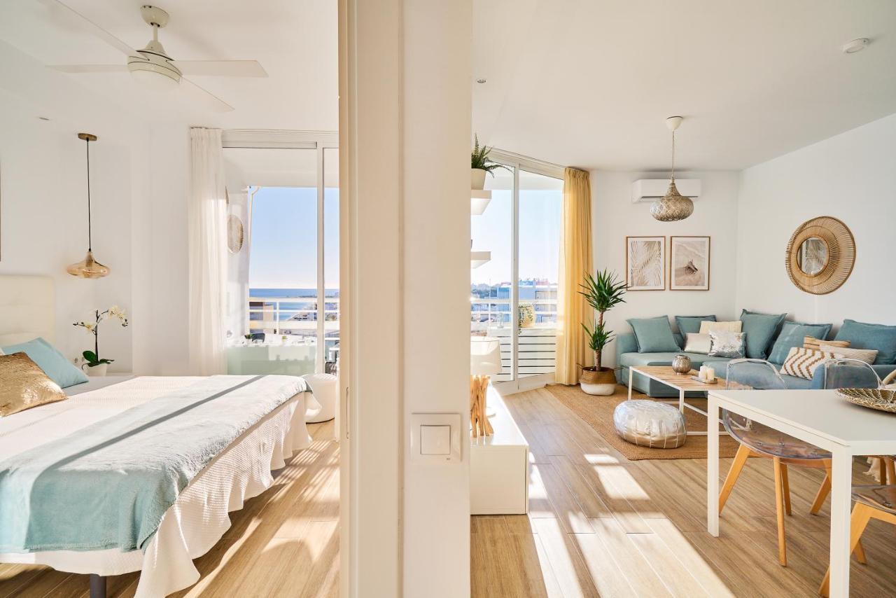 Sunset Beach Charming Apartment With Jacuzzi Torremolinos Dış mekan fotoğraf