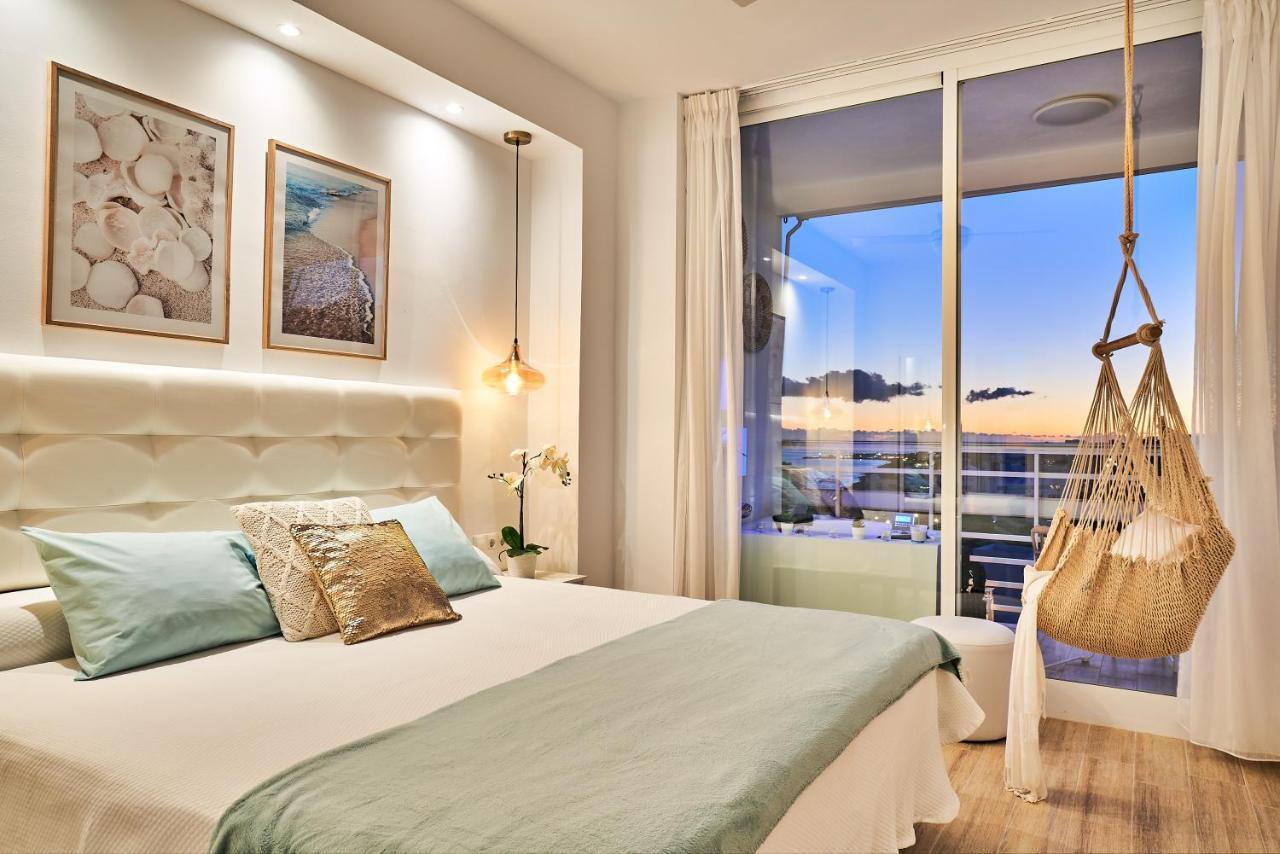 Sunset Beach Charming Apartment With Jacuzzi Torremolinos Dış mekan fotoğraf