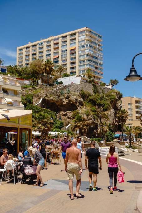 Sunset Beach Charming Apartment With Jacuzzi Torremolinos Dış mekan fotoğraf